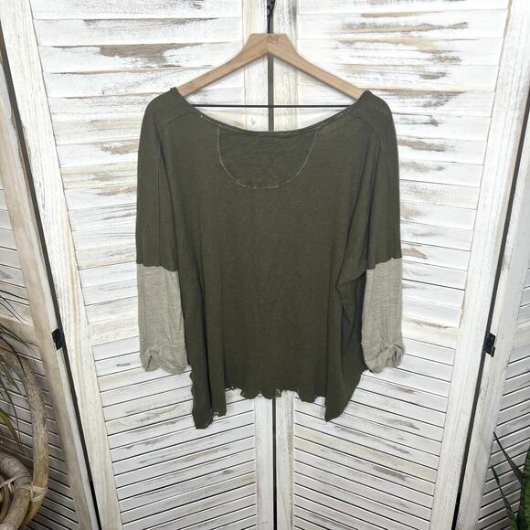 FREE PEOPLE Women's Small Star Oversized Henley Top Army Green Boho Distressed - Picture 15 of 16